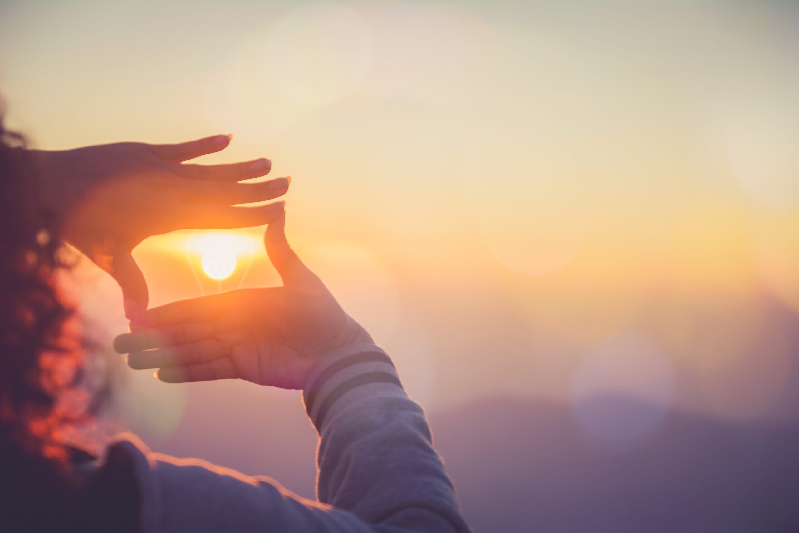 The,Woman,Making,Frame,Round,The,Sun,With,Her,Hands